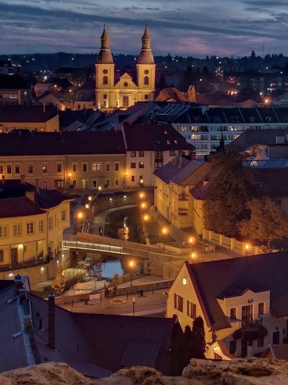 Apartman Rose Eger Exteriör bild